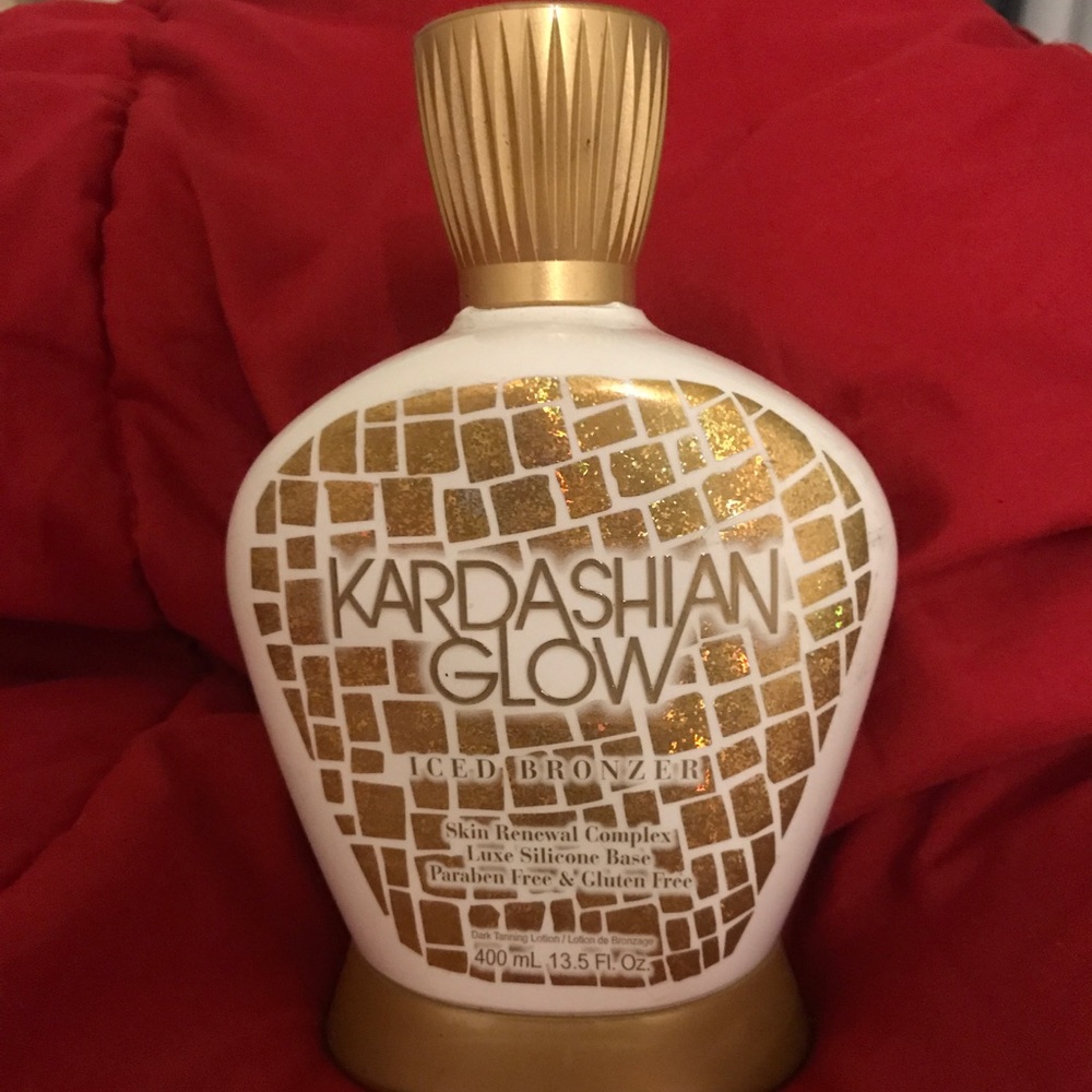 Kardashian Iced Tanning White Bronzer